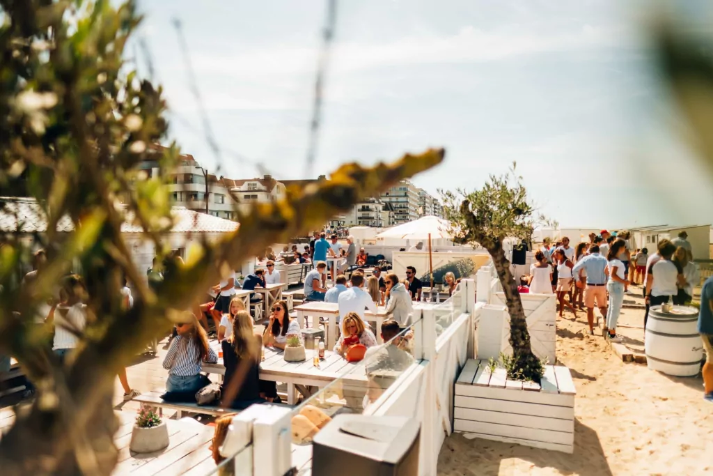 terrace-riverwoods-beachclub-knokke-1024x683